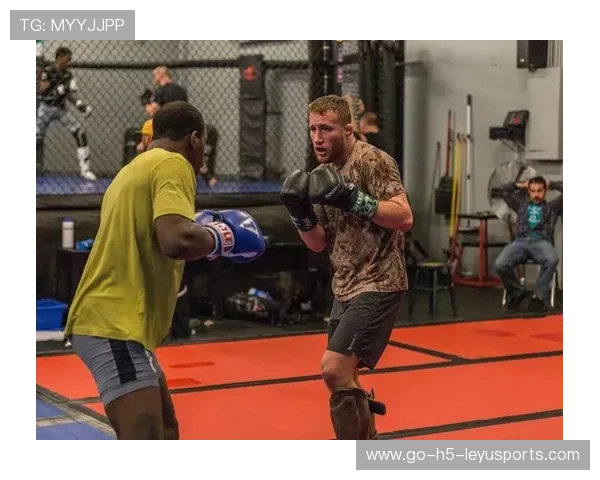 UFC短暂断电黑暗对打:极限挑战中的生死瞬间 UFC短暂断电黑暗对打:极限挑战中的生死瞬间