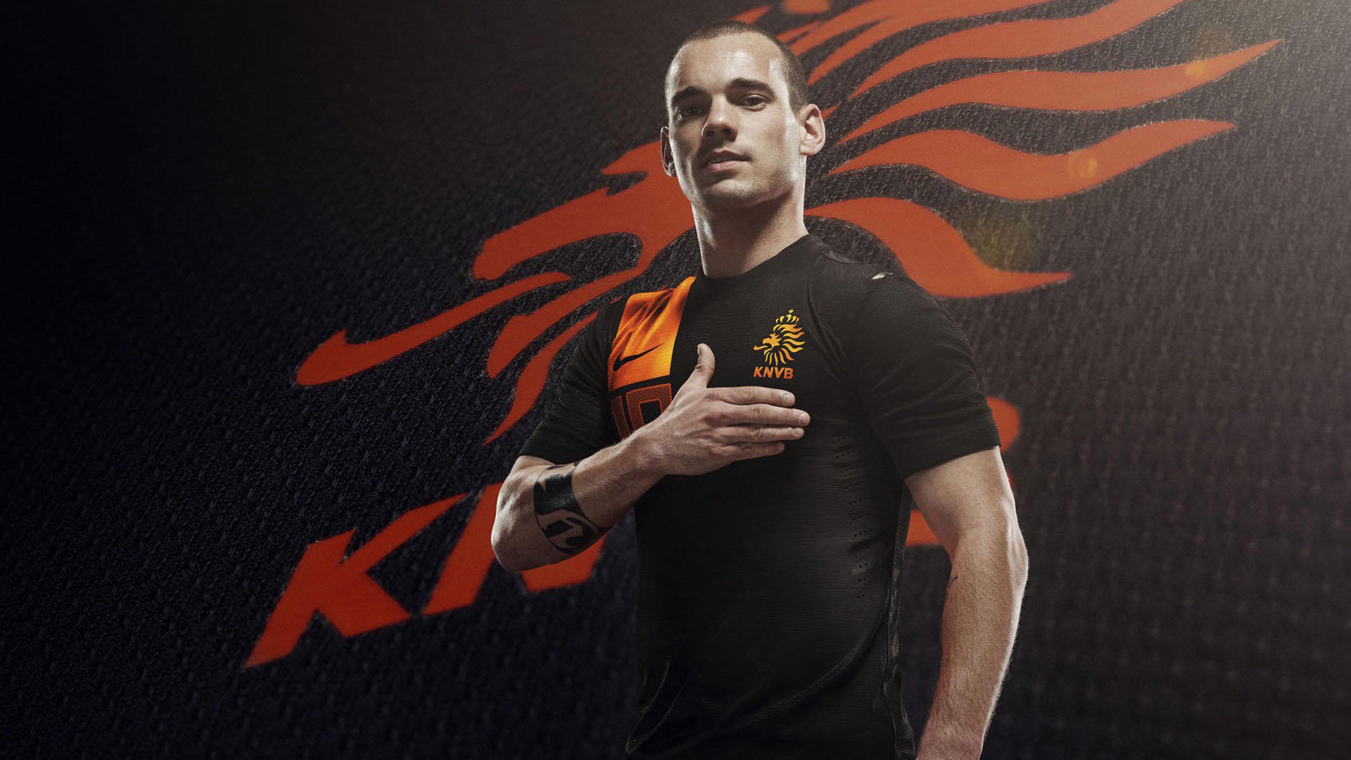 leyu乐鱼官网登录入口-BronMuse对比拉拉维亚＆芬尼-史密斯并发问：谁更香？